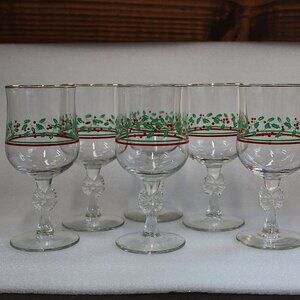 Vintage Holly Berry Goblets – Set of 5 | Christmas Glassware